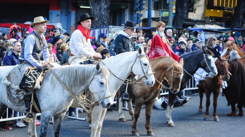 La Feria de Mataderos Honra a Mercedes Sosa en el Día de la Independencia